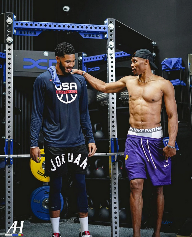 官方：尤文图斯任命达米安-科莫利为首席执行官（尤文图斯官宣：达米安-科莫利出任首席执行官）