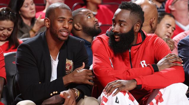 一只猫咪闯入罗马赛前发布会，加斯佩里尼：让它替我回答！（罗马赛前发布会遭猫乱入，加斯佩里尼：让它替我答！）