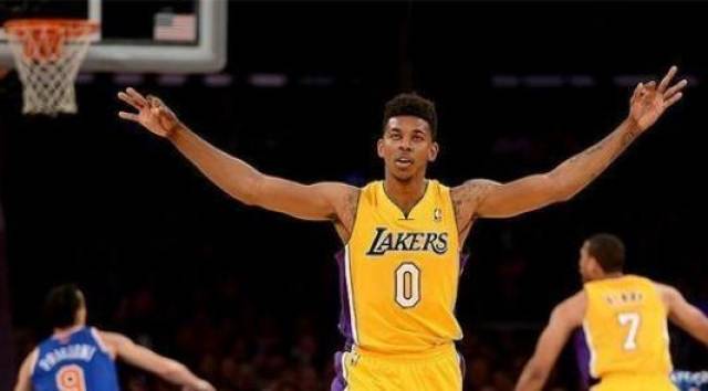 穆帅：我对足球的激情一直没变，也想象不了自己哪天会变（穆里尼奥：对足球的热爱从未减退，难以想象哪天会改变）