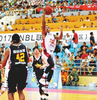 足球法甲豪门积极引援，锁定两大目标（法甲豪门加速补强，盯上两大引援目标）