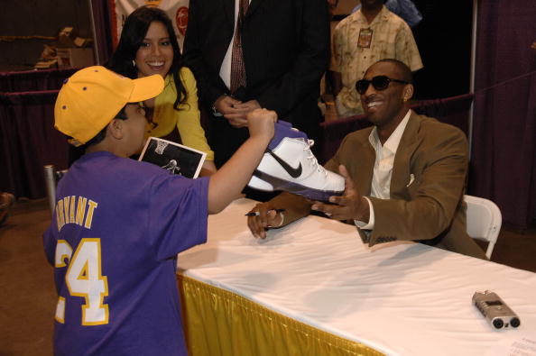 斯洛特：萨拉赫有权不满但不该向媒体说 俱乐部需要做出处理（斯洛特：理解萨拉赫不满，但不应对媒体发声，俱乐部需作出处理）